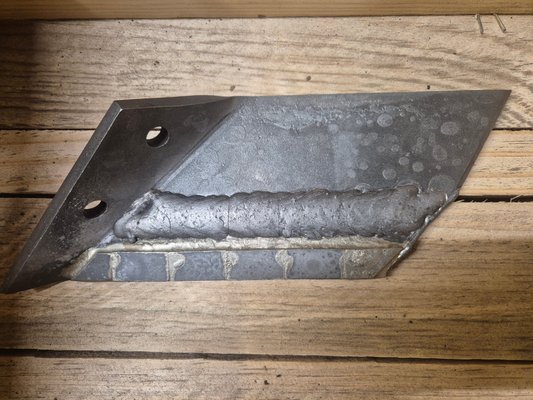 Déchaumeur - Aileron - Aileron adaptable Lemken 3374461 karat KF30 carbure et rechargement gauche