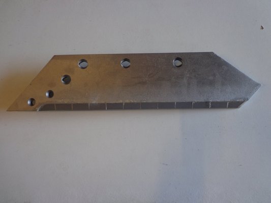 CHARRUE - Soc de charrue - Soc de charrue adaptable Kuhn/Huard gauche carbure