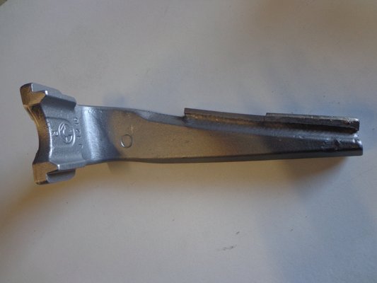Herse rotative - Dent de herse - Dent de herse attache rapide Quick Fit avec 2 plaquettes carbure + manchon et rechargement droite