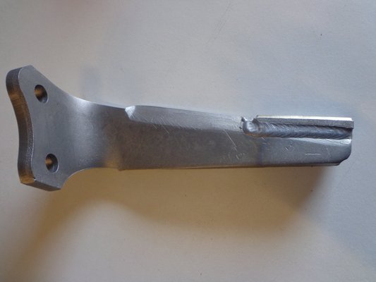 Herse rotative - Dent de herse - Dent de herse Kuhn origine 2 trous avec 2 plaquettes carbure droite