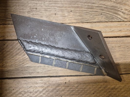 Déchaumeur - Aileron - Aileron adaptable Lemken 3374460 karat KF30 carbure et rechargement droite