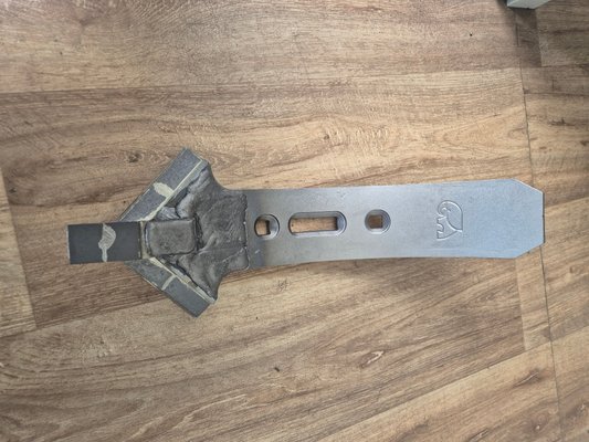 Déchaumeur - Soc de déchaumage - Déflecteur large 0112 carbure et rechargement